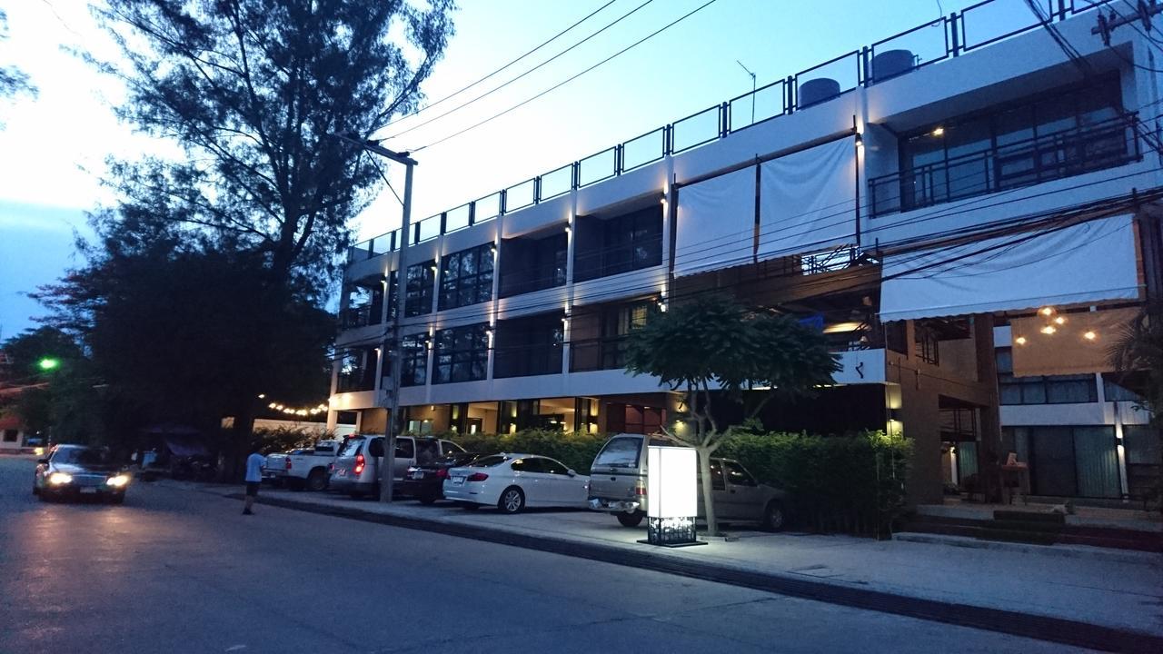 Bluemoon Hotel Cha-Am Exterior photo